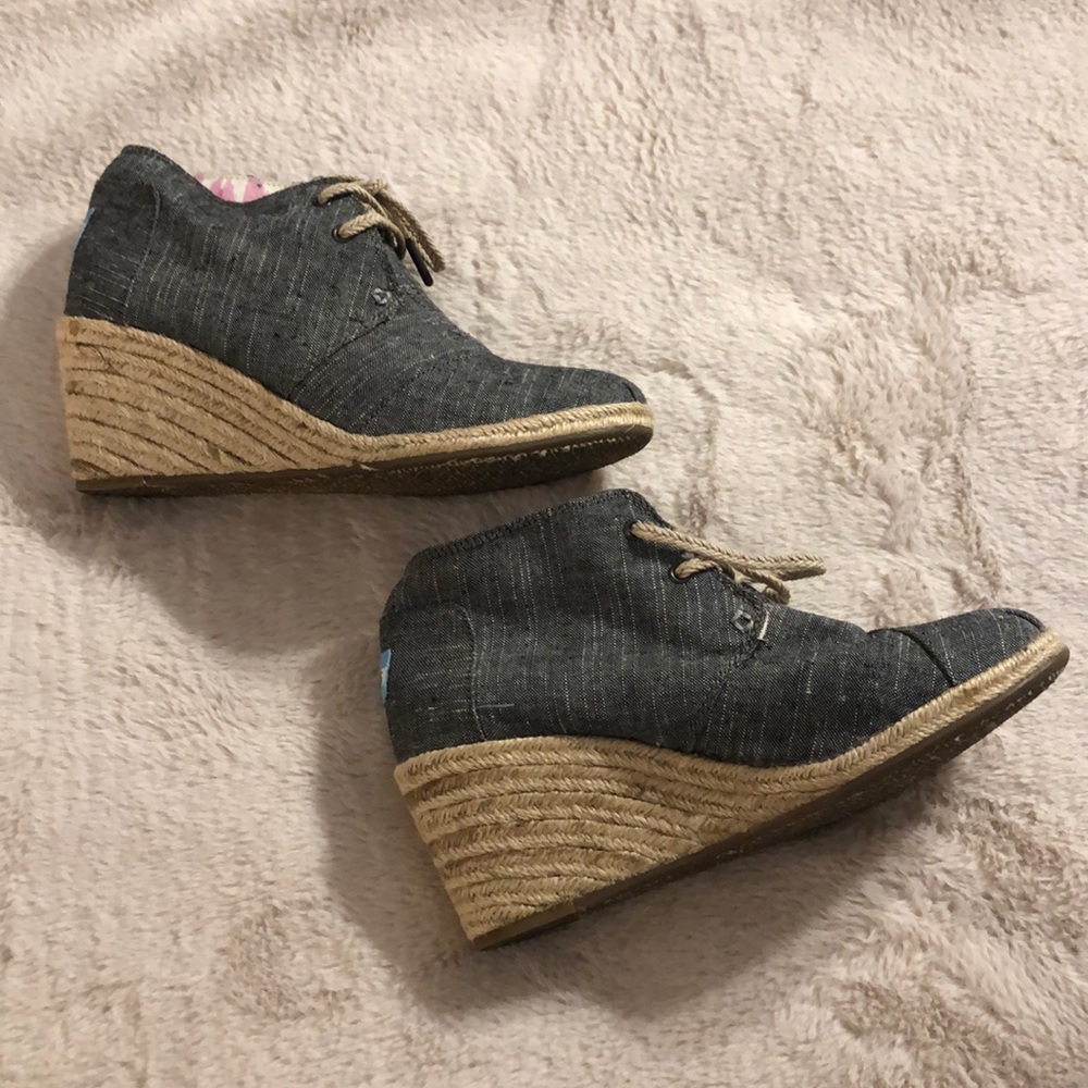 Toms Wedge Booties